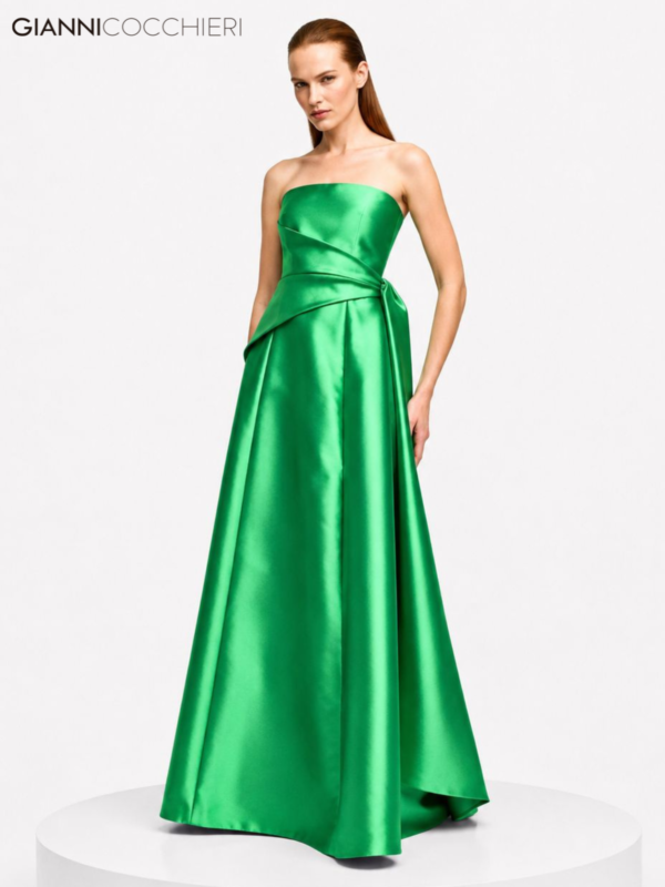 Vestido Longo Verde com Decote Tomara que Caia e Saia Estruturada