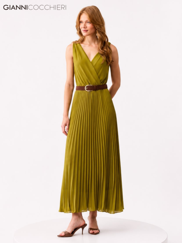 Vestido Midi Verde Plissado com Decote Transpassado e Cinto