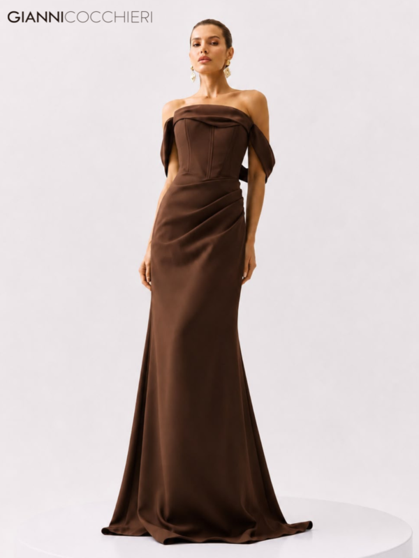 Vestido Marrom Longo Tomara que Caia com Drapeado 