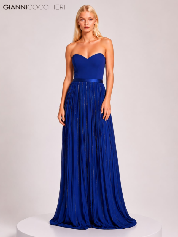 Vestido Longo Azul Royal Tomara que Caia com Decote Coração e Saia Plissada